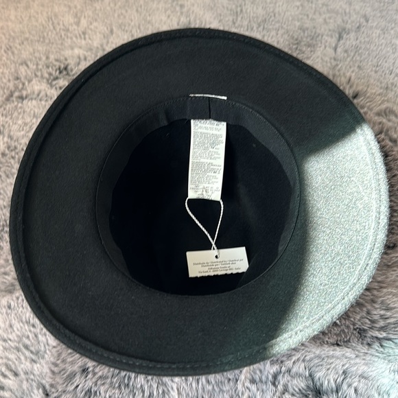 MadeInItaly Intrend by MaxMara Accessories Felt Fedora with Embroidered Ribbon. - Picture 12 of 14